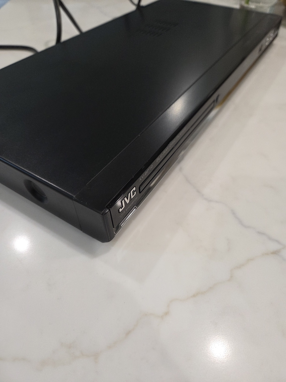 JVC Blu-ray player XV-BP10
